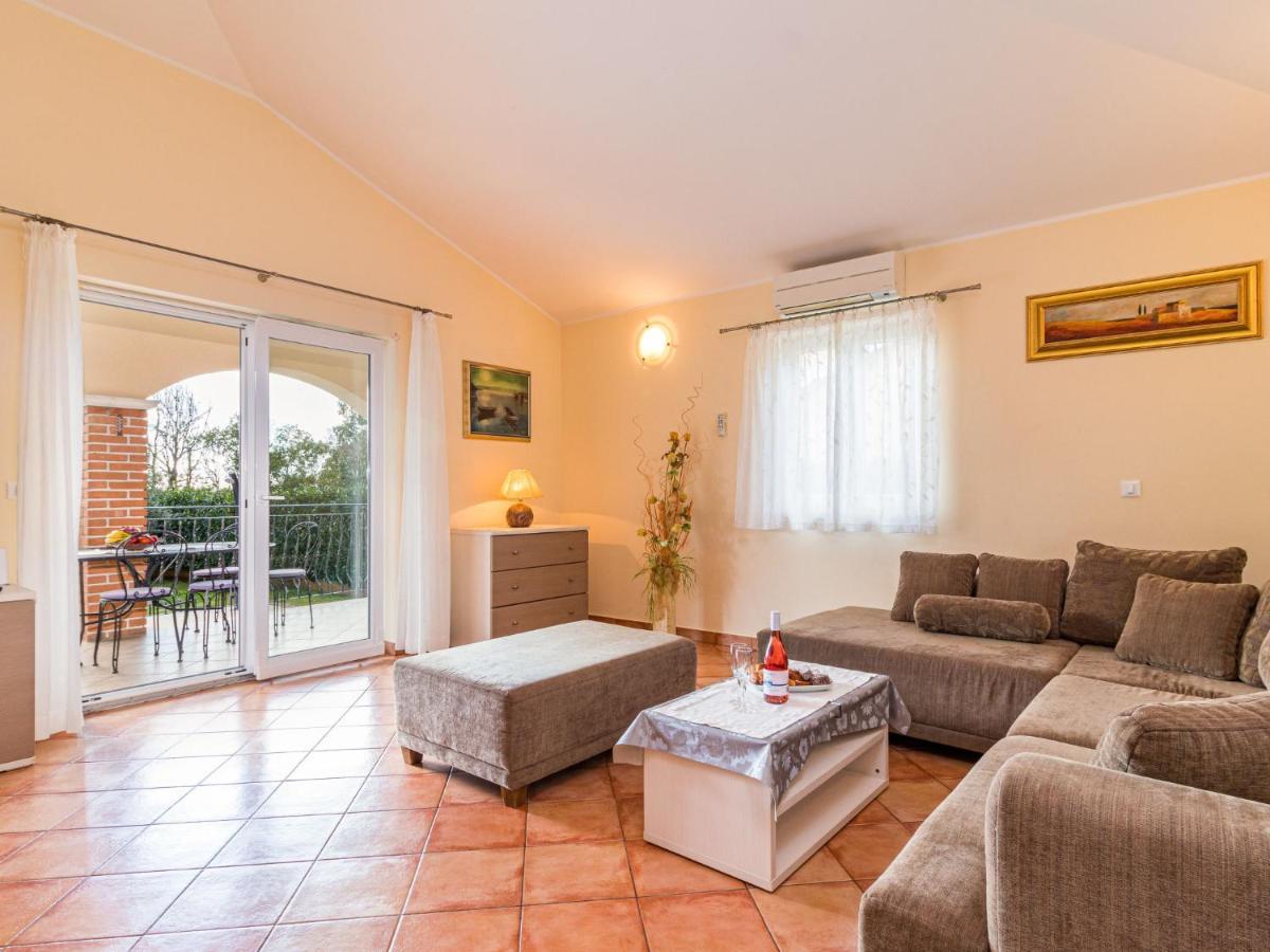 Holiday Home Lara - Prc308 By Interhome Vrsar Extérieur photo
